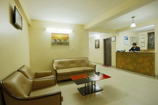 Hotel Mohan Palace Manāli Kültér fotó